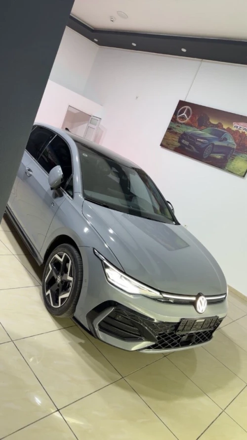 Volkswagen Golf 8 2025 R-Line