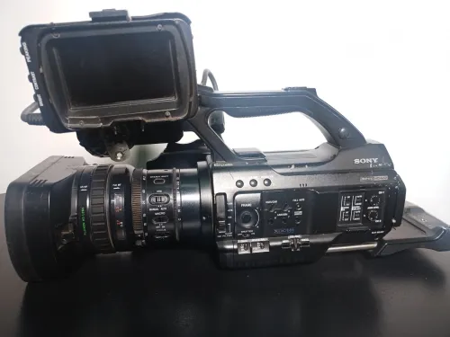 Caméra Sony pmw 300 + carte mémoire sxs 32gb 