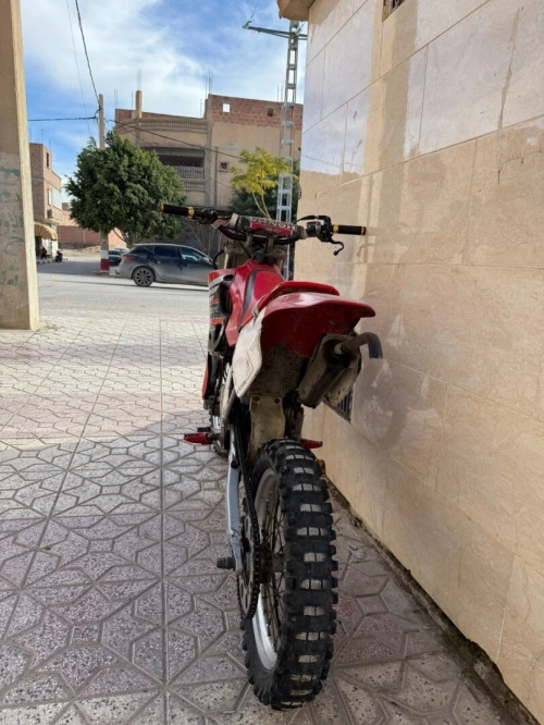 Honda CR 85 HONDA CR 85 