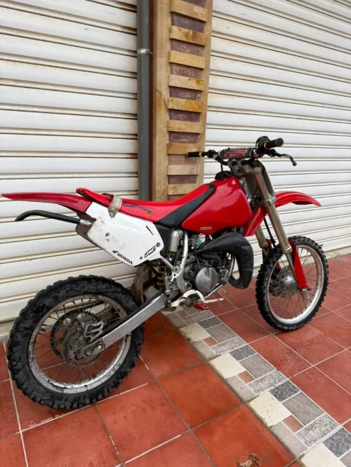 Honda CR 85 HONDA CR 85 