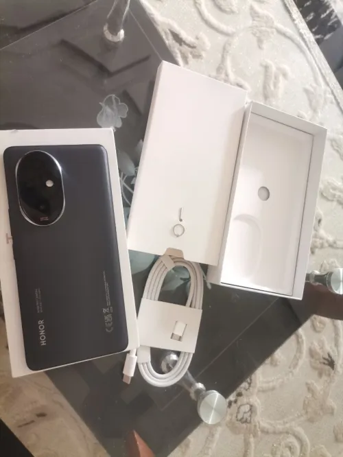 Honor 200 Pro