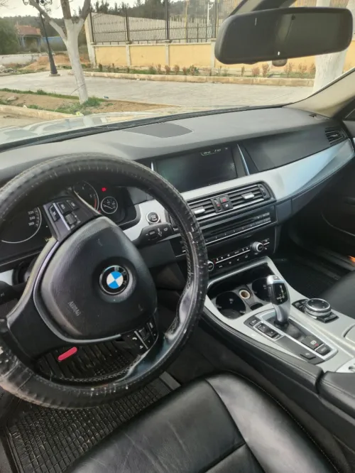 BMW Série 5 2015 