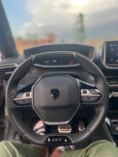 Peugeot 2008 2024 GT