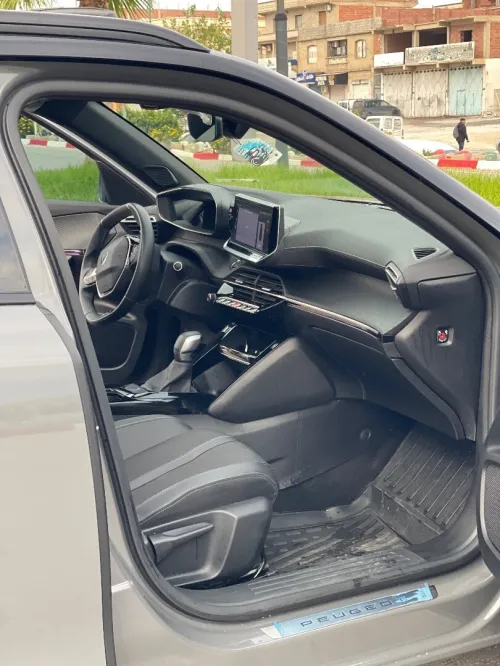 Peugeot 2008 2024 GT