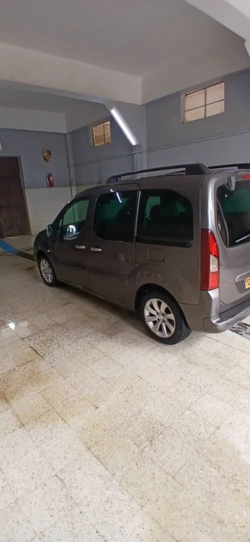 Peugeot Partner 2016 Tepee Allure 