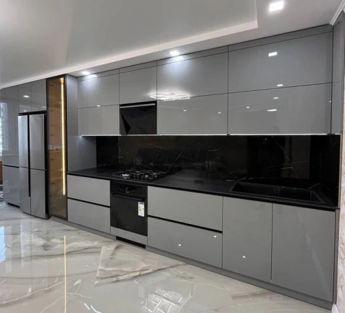 Fabrication de cuisine équipée moderne sur mesure