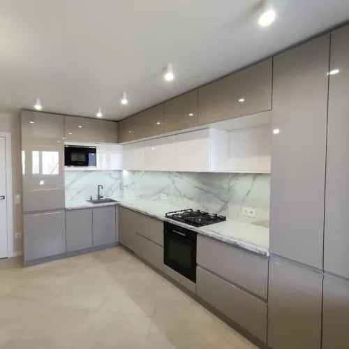 Fabrication de cuisine équipée moderne sûr mesure 