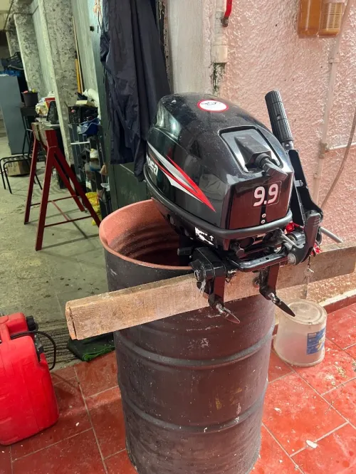 Sondeur +barque 4.80 et moteur hidea
