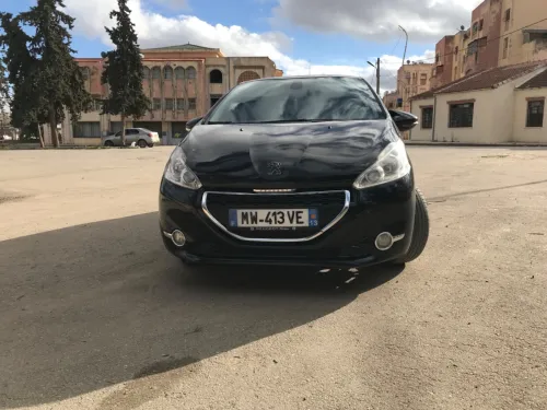 Peugeot 208 2012 Allure