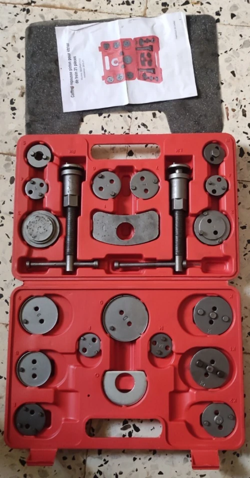 Coffret repousse piston pour étrier de frein 