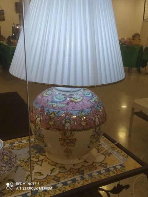 Salam alikoum, je vous propose une magnifique grande veilleuse pour Salon et pour même hole