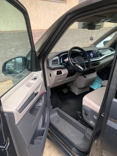 Volkswagen MULTIVAN 2023 