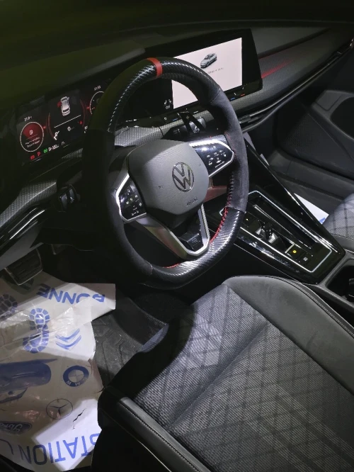 Volkswagen Golf 8 2024 R-Line