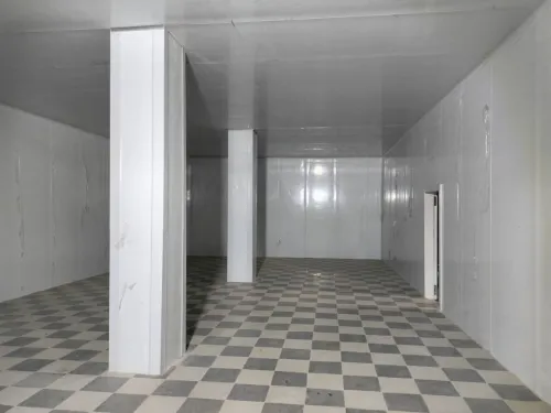 Vente chambre froide , 360 m cube  positive neuve , peu servie