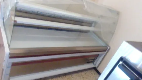 Frigo présentoir bombé 2m