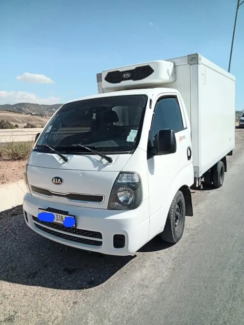 Kia k2700 2018