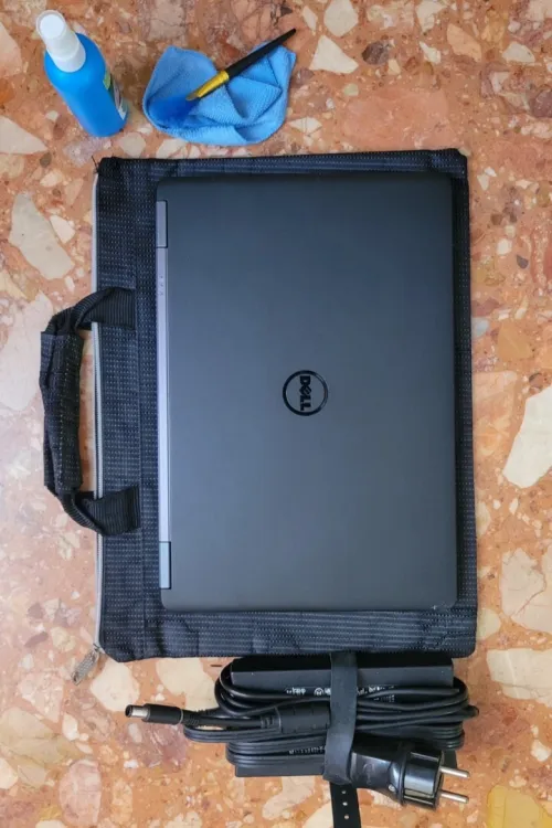 Dell latitude E7250