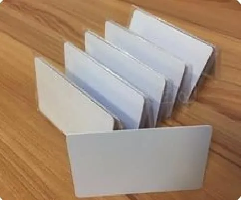 Carte (badges) PVC RFID et NFC et vierge