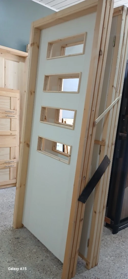 Porte de maison  en liquidation 