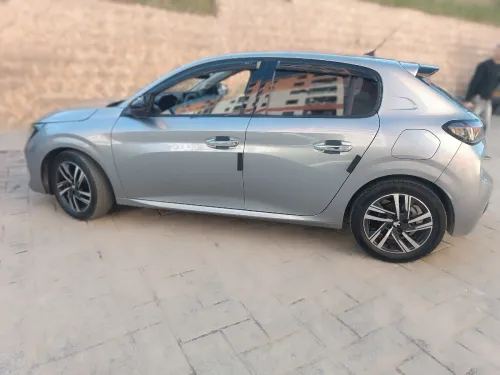 Peugeot 208 2022 Allure