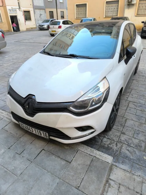 Renault Clio 4 2019 Limited 2