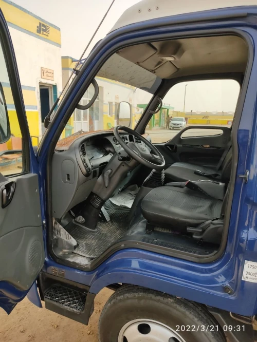 Hyundai HD35 2017