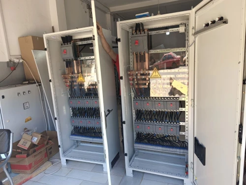Tablautier, Montage et Cablage armoire électrique 