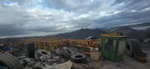 A vendre grue a tour