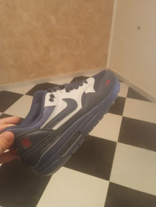 Chaussure homme باسكات نايك 41