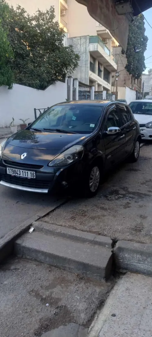 Renault Clio 3 2011 And bay