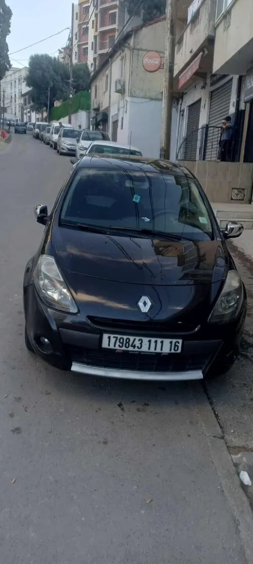 Renault Clio 3 2011 And bay