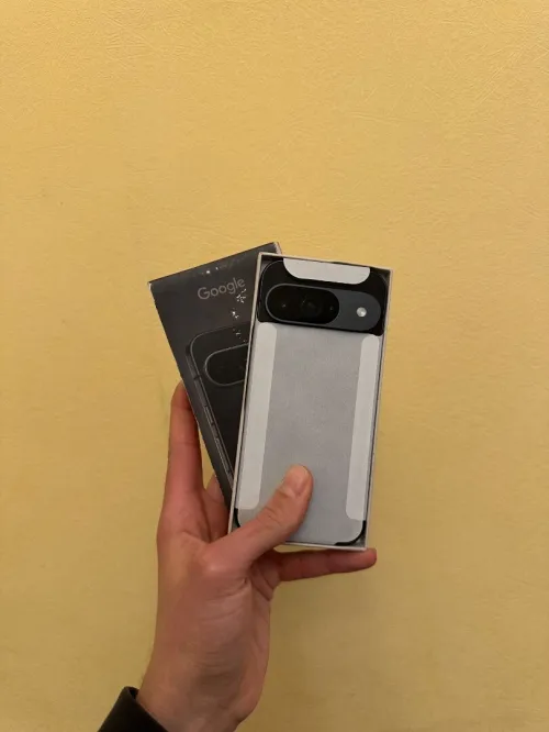 Google Pixel 9