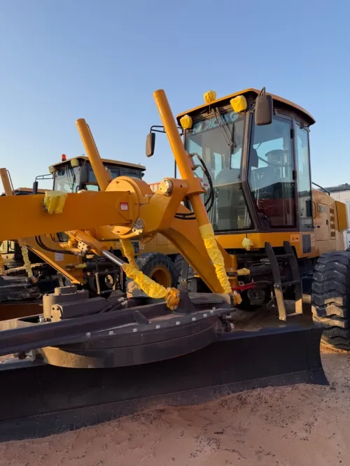 NIVELEUSE XCMG GR180 2025