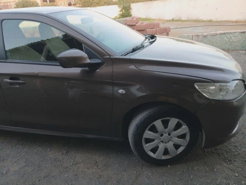Peugeot 301 2013 301