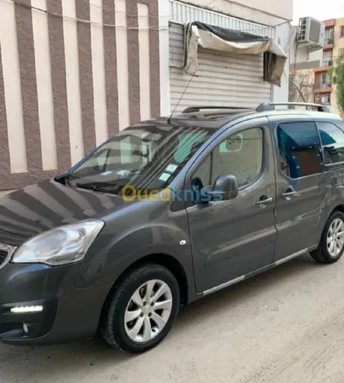 Peugeot Partner 2017 Tepee Allure 
