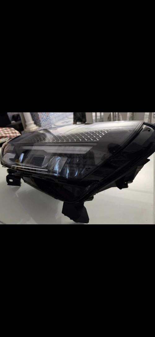 Phare avant gauche Clio 5 led