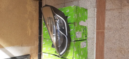 Phare Clio 4 côté gauche