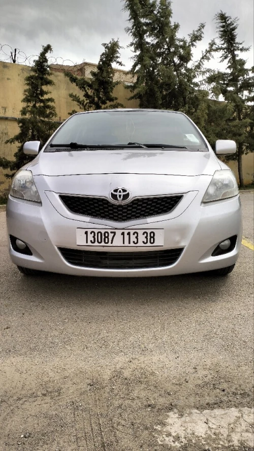 Toyota Yaris Sedan 2013 Select