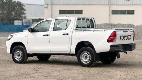 Toyota Revo  2025 