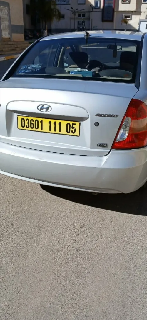 Hyundai Accent RB  4 portes 2011 Accent RB  4 portes