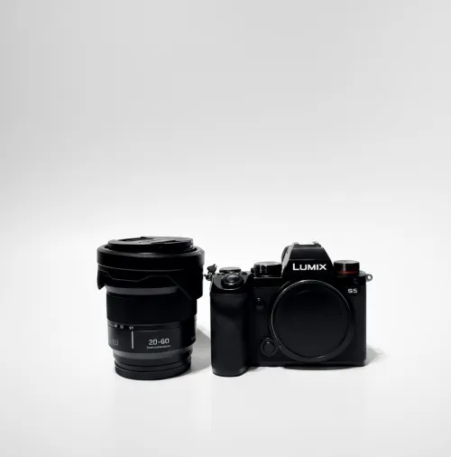 Lumix S5