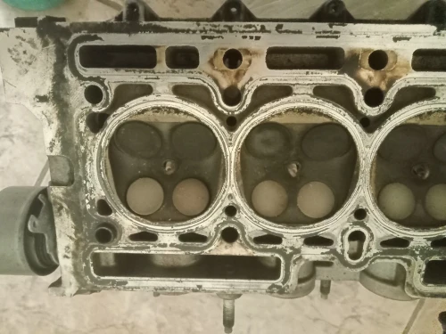 Culasse Renault 1.2 16v symbole,Logan,clio 4,Campus complète standard casse France
