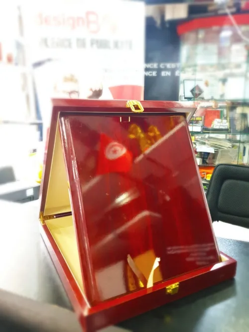 TROPHEE GRAVURE COULEUR