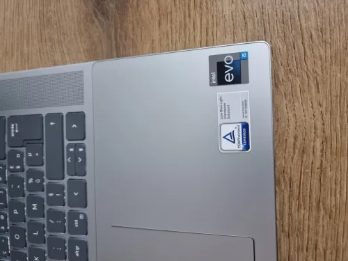 Dell inspiron 16 7620 2in1 tactile x360 i5-1235U 8/256