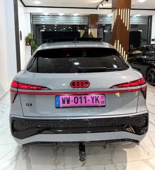 Audi Q3 2026 S LINE