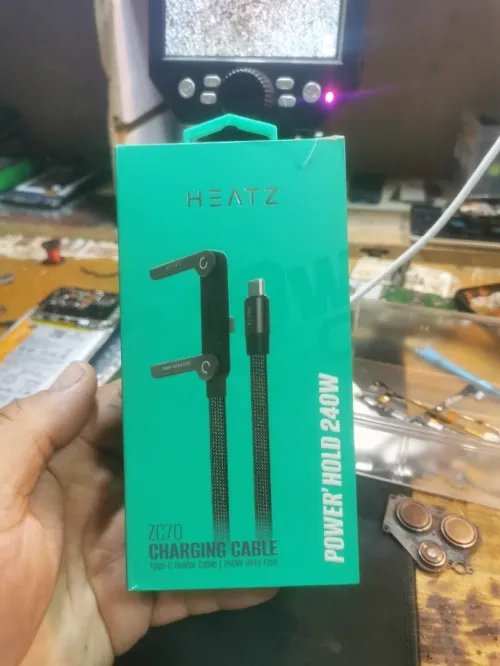 مع كابل الشحن HEATZ ZC70