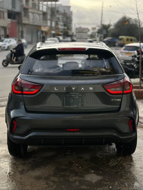Livan X3 Pro  2026 manuelle + Toit 