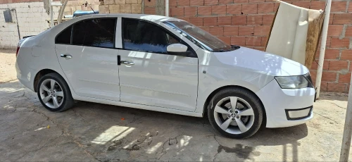 Skoda Rapid 2015 Rapid