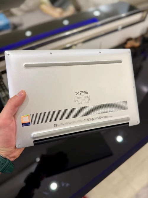 Dell XPS 13