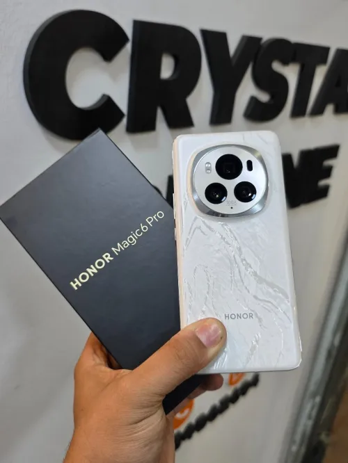 Honor Magic 6 pro.   512/16.  1 mois